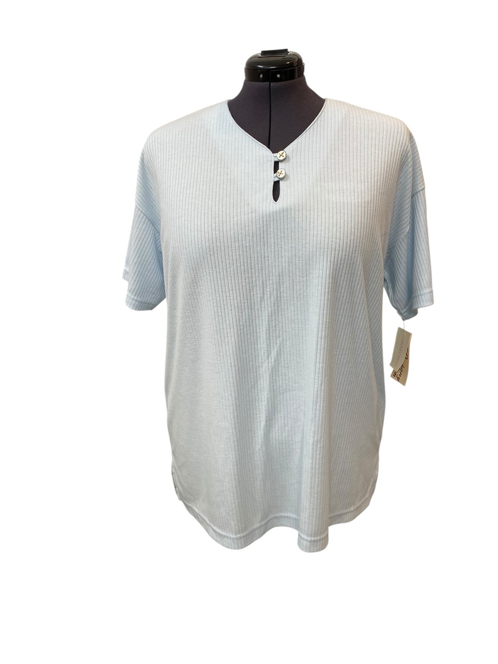 COMPANY COLLECTION NWT Plus size 2X Ribbed Tee Button Keyhole - Light Blue
